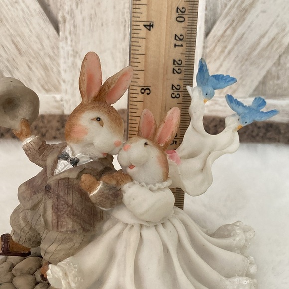 Dakin Susan Wheeler Holly Pond Hill Just Married Bunny Figurine - Picture 13 of 14